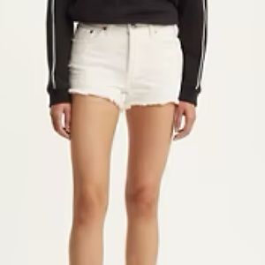 NWT Levi’s 501 White Shorts